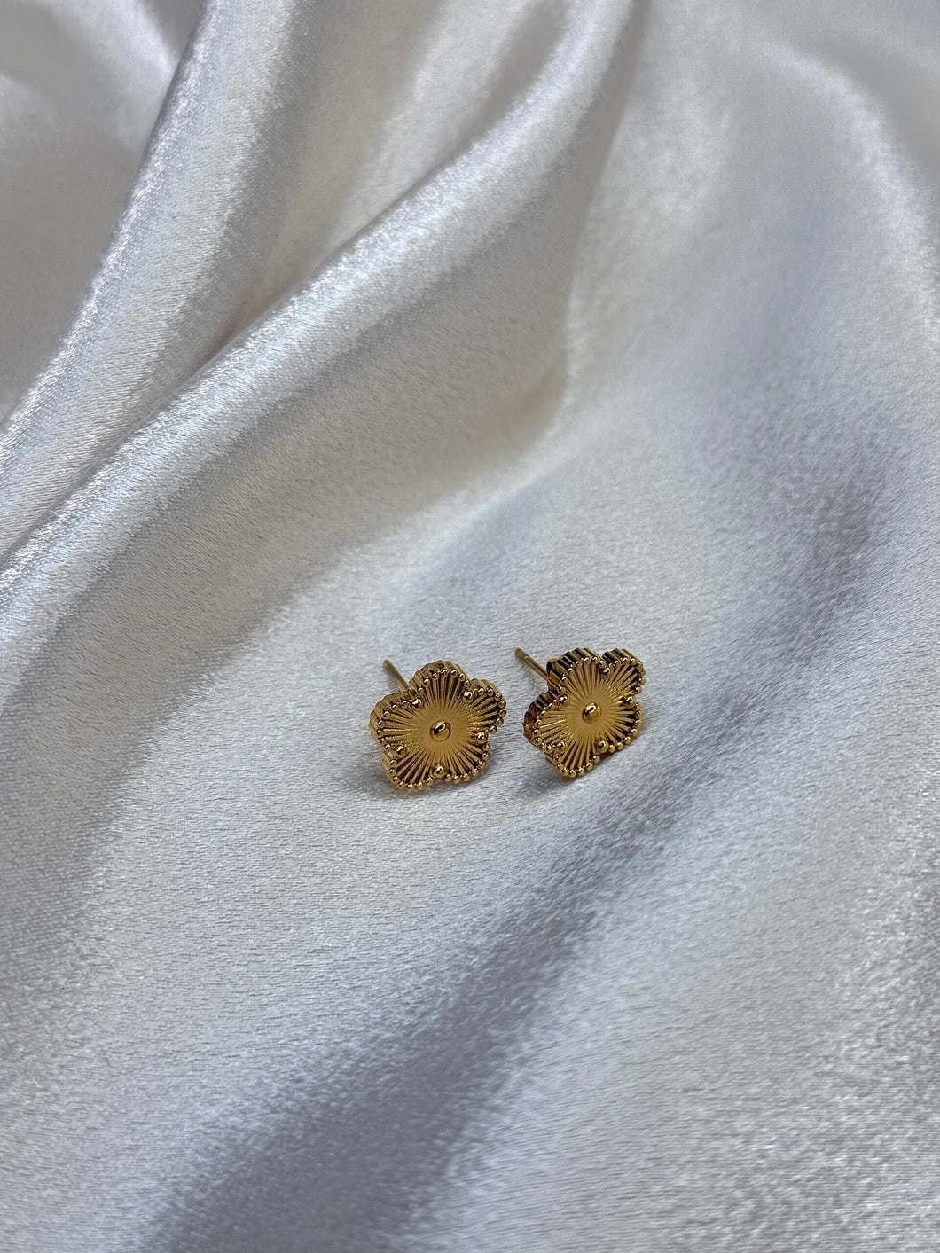 Gold Clover Stud Earrings