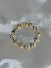 Cargar imagen en el visor de la galería, Pink Clover Bracelet
